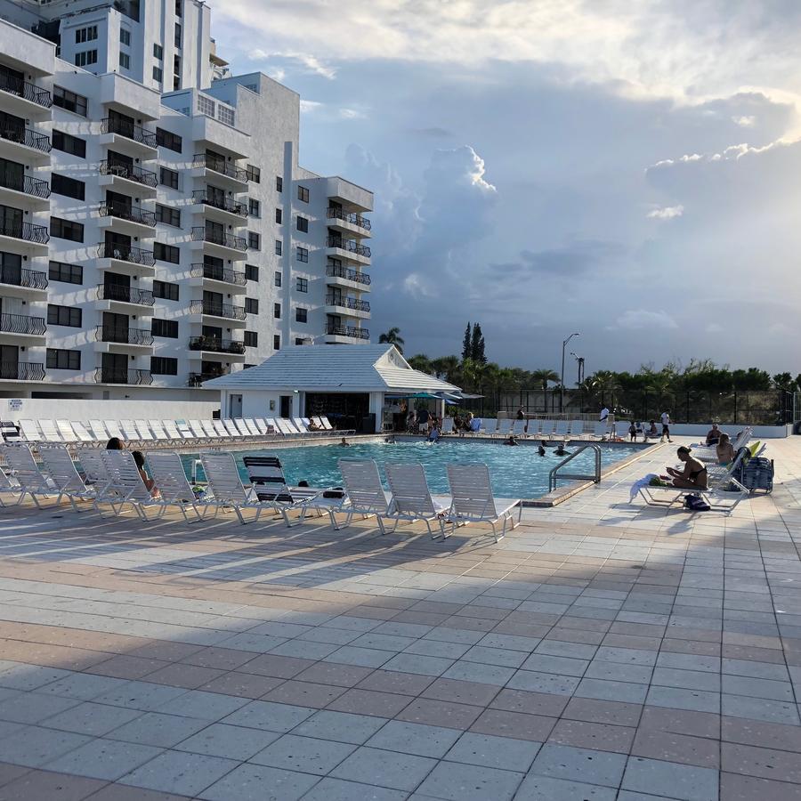 Ocean Front Studio Units Miami Beach Exterior foto